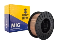 <h3>Características</h3>
<p>Fio de solda composto por arame de metal revestido com cobre, disponível em bobinas de plástico de 15 Kg<br />Desenvolvido para a soldagem de aço e aço de baixa liga<br />Utilizado em máquinas semi-automáticas tipo MIG/MAG em processos de soldagem a gás CO2 (100%) ou gás misto (Ar + 8~25% CO2)<br />Fio de solda de alta qualidade, gerando um cordão de solda perfeito e pouca formação de escória<br />Temperatura de trabalho: -50°C a 450°C</p>
<p> </p>
<h3>Aplicações</h3>
<p>Indicado para a soldagem de aços galvanizados e pré-pintados, aços de baixa liga, tubos, tanques e caldeiras. Também adequado para a soldagens de chapas metálicas finas e soldas de reparação.<br />Fio da solda indicado para a solda a arco elétrico de aços estruturais com resistência à tração de até 530 Mpa</p>
<p> </p>
<h3>Restrições</h3>
<p>Verifique as instruções de segurança em seu local de trabalho, leis e regulamentos nacionais, além dos elementos disponíveis para a realização dos processos de soldagem</p>
<p> </p>
<h3>Segurança e manuseio</h3>
<p>Respeite as indicações de segurança presentes no rótulo do produto<br />Use sempre equipamentos de proteção individual (EPI) e respeite as boas práticas de segurança<br />Cuidado com os fumos e gases emitidos durante o processo de solda<br />Mantenha a área de trabalho bem ventilada. Utilize um exaustor junto ao local de solda para afastar os fumos e gases provenientes da solda<br />Cuidado com as emissões provenientes do arco elétrico. Podem causar danos aos olhos e à pele<br />Os choques elétricos podem causar a morte. Utilize os equipamentos de proteção indicados.<br />Jamais toque em componentes elétricos conectados a rede</p>
<p> </p>
<h3>Armazenamento e Validade</h3>
<p>O arame sólido deve ser armazenado em condições ambiente de temperatura e umidade em sua embalagem original, intacta, lacrada, sobre paletes ou prateleiras<br />Alocar em lugar seco, distante de paredes e protegidos dos raios solares. Evitar contato com água.<br />Uma vez retirado de sua embalagem original, evitar deixar o arame em contato com poeira<br />A Heavy Duty recomenda o empilhamento máximo de oito caixas, uma sobre a outra. As caixas devem ser empilhadas e armazenadas na posição horizontal</p>
<p> </p>
<table border=