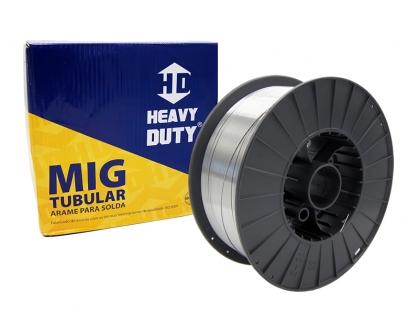<h3>Características</h3>
<p>Arame tubular rutílico flux cored<br />Solda em todas as posições<br />Ótimas propriedades mecânicas<br />Soldagem de aços carbono estruturais</p>
<h3> </h3>
<h3>Aplicações</h3>
<p>Indicado para projetos robustos de soldagem, como construções navais, maquinários e equipamentos diversos.</p>
<h3> </h3>
<h3>Restrições</h3>
<p>Verifique as instruções de segurança em seu local de trabalho, leis e regulamentos nacionais, além dos elementos disponíveis para a realização dos processos de soldagem.</p>
<h3> </h3>
<h3>Segurança e manuseio</h3>
<p>Respeite as indicações de segurança presentes no rótulo do produto<br />Use sempre equipamentos de proteção individual (EPI) e respeite as boas práticas de segurança<br />Cuidado com os fumos e gases emitidos durante o processo de solda<br />Mantenha a área de trabalho bem ventilada. Utilize um exaustor junto ao local de solda para afastar os fumos e gases provenientes da solda<br />Cuidado com as emissões provenientes do arco elétrico.<br />Podem causar danos aos olhos e à pele<br />Os choques elétricos podem causar a morte. Utilize os equipamentos de proteção indicados.<br />Jamais toque em componentes elétricos conectados a rede</p>
<p> </p>
<h3>Armazenamento e Validade</h3>
<p>O arame tubular deve ser armazenado em condições ambiente de temperatura e umidade em sua embalagem original, intacta, lacrada, sobre paletes ou prateleiras<br />Alocar em lugar seco, distante de paredes e protegidos dos raios solares. Evitar contato com água.<br />Uma vez retirado de sua embalagem original, evitar deixar o arame em contato com poeira<br />A Heavy Duty recomenda o empilhamento máximo de oito caixas, uma sobre a outra. As caixas devem ser empilhadas e armazenadas na posição horizontal</p>
<p> </p>
<table border=